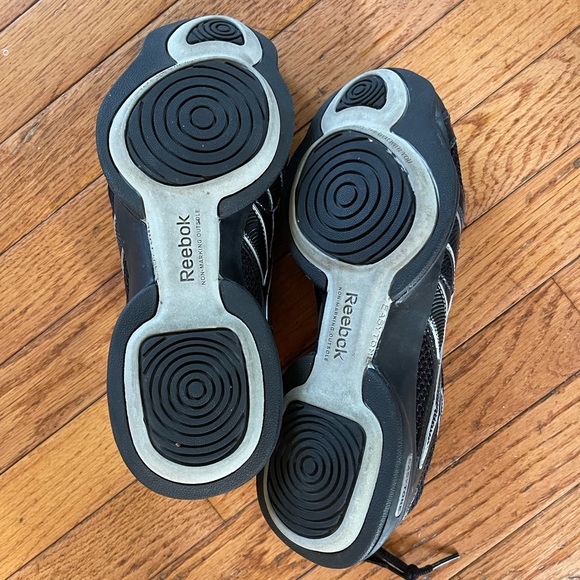 Reebok easy tone women shoe size 8 - Picture 6 of 6
